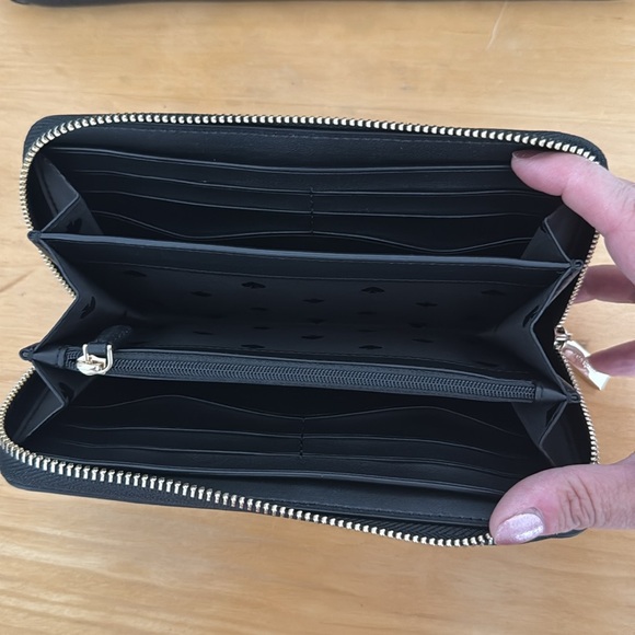 Kate Spade Black Shoulder Bag with Pebbled Leather - Picture 3 of 6